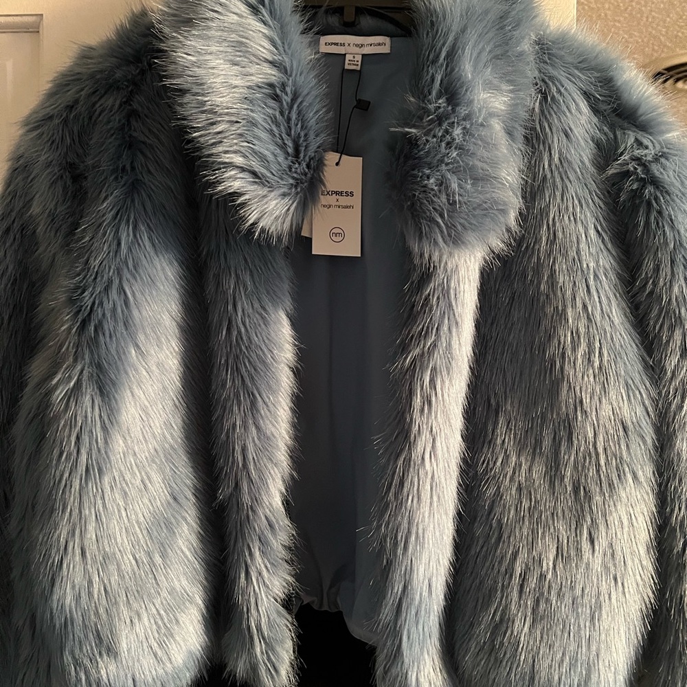 EXPRESS x Negin Mirsalehi Faux Fur Bomber Jacket. Size S NWT - Picture 5 of 7
